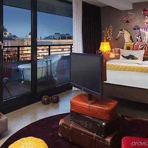فندق 25 ساعة بايم موزيومسكوارتير, فيينا