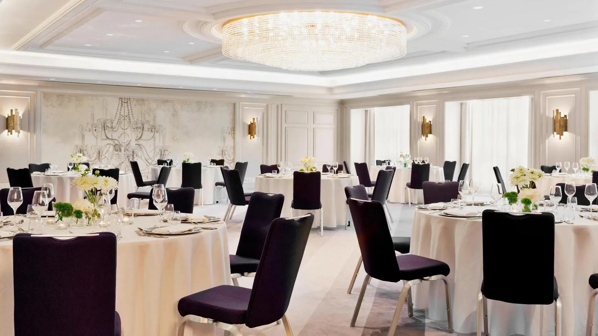 Renaissance Vienna Schoenbrunn Hotel 4*,