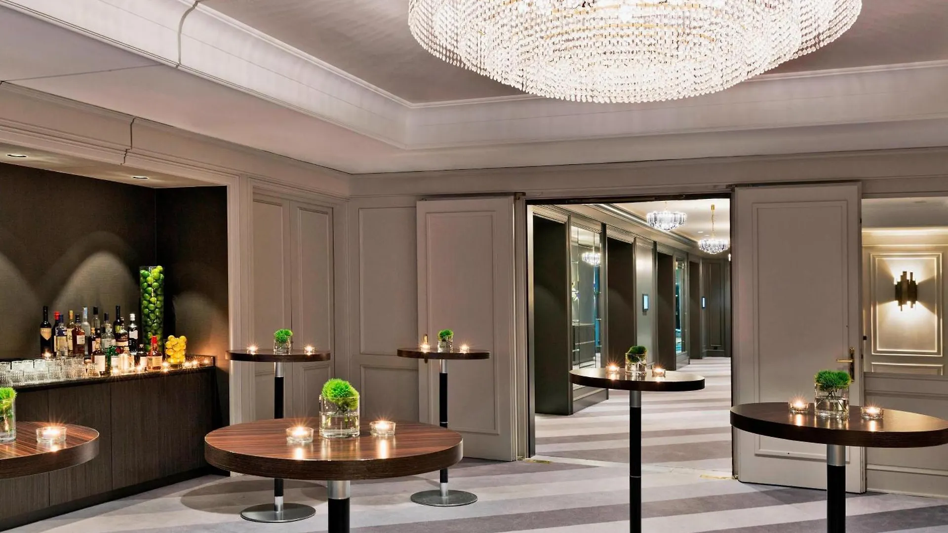 Renaissance Vienna Schoenbrunn Hotel